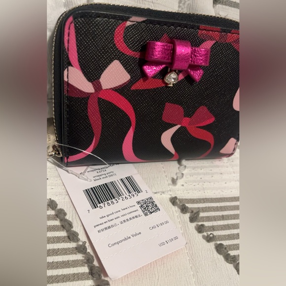 Kate Spade Wrapping Party Gift Box crossbody with matching wallet 🎁🎁 - Picture 4 of 9